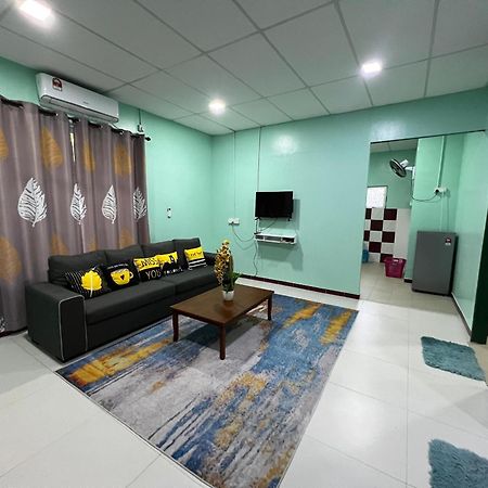 Mukut Coral Chalet Kampong Mukut エクステリア 写真
